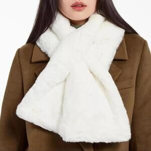 NWT Apparis Women's Bambi Ivory Faux Fur Scarf